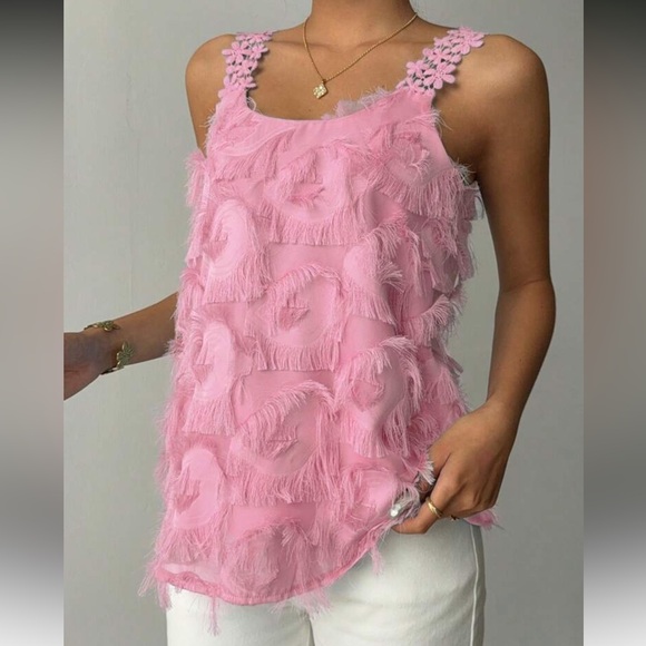 Elegant Cream Floral Women's Top - Picture 10 of 14